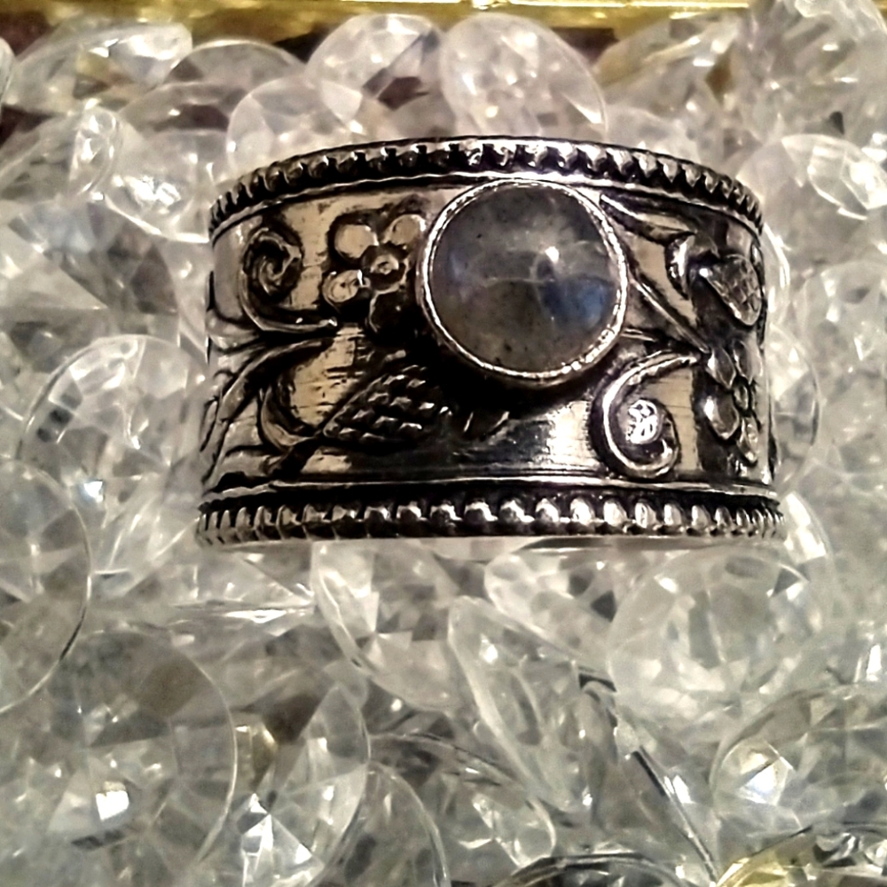 925 Sterling Silver Plated Grey Labradorite Color Bali Ring